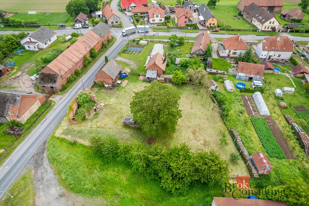Prodej stavebního pozemku 1478 m²